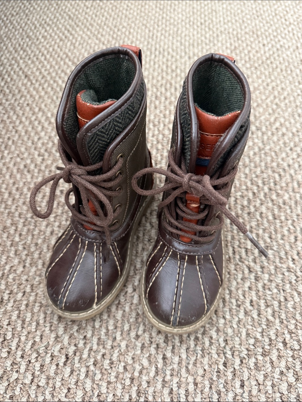 Tommy Hilfiger Kids Brown Lace-Up Lil CharlesDuck Boots size 8